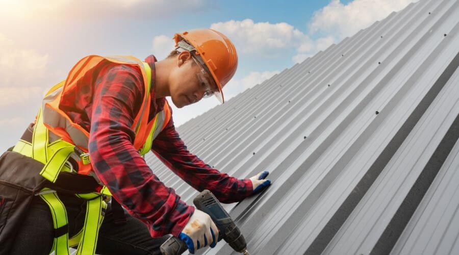 Professional Emergency Roof Repairs services in Lookout, WV